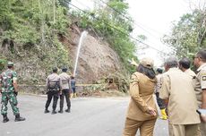 Jalan Provinsi Dekso–Samigaluh Kulon Progo Tertutup Longsor, Arus Kendaraan Tersendat