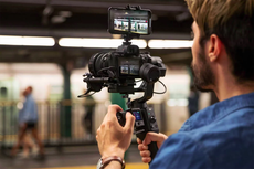 DJI Rilis “Gimbal Stabilizer” Ronin SC untuk Kamera Mirrorless