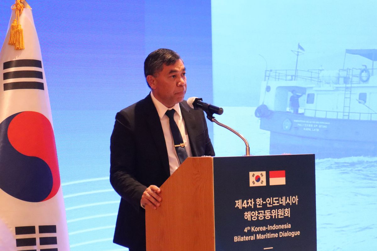 Kepala Badan Penyuluhan dan Pengembangan Sumber Daya Manusia Kelautan dan Perikanan (BPPSDM KP) I Nyoman Radiarta saat mengikuti forum 4th Bilateral Maritime Forum (BMD) Republik Indonesia - Republik Korea di Busan, Jumat (21/6/2024). 