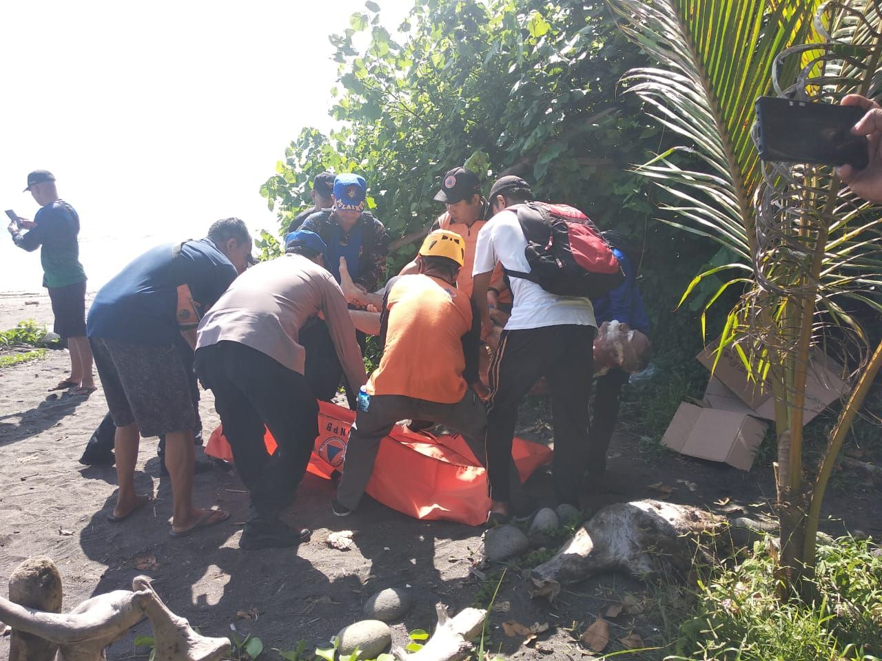 WN Turki Tewas Terseret Arus di Pantai Tabanan, Jasad Ditarik Peselancar