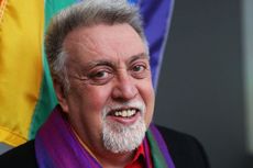 Gilbert Baker, Seniman AS Pencipta 