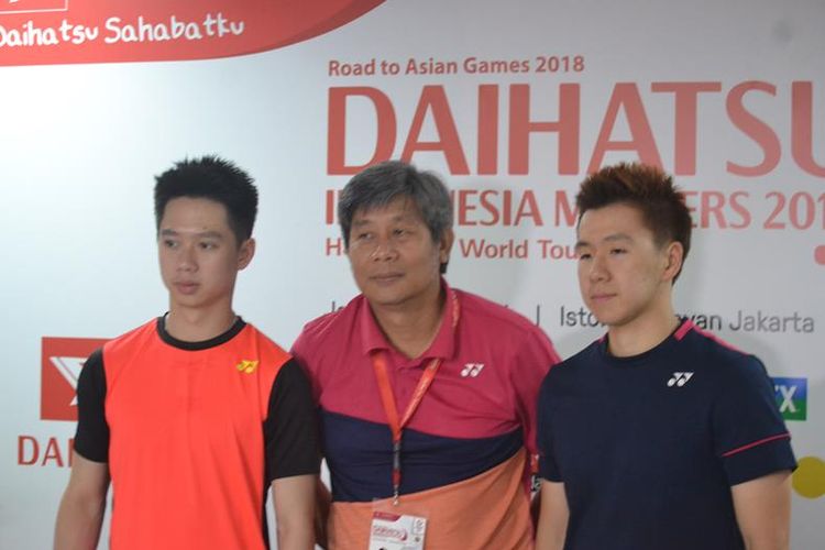 Kevin Sanjaya/Marcus Fernaldi Gideon dan pelatih mereka, Herry IP