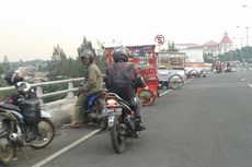 Perempuan yang Ingin Loncat dari Flyover Pasar Rebo Diduga Frustrasi Masalah Asmara