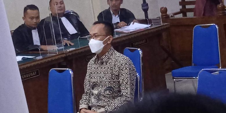 Terdakwa penyuapan Rektor nonaktif Unila Karomani, Andi Desfiandi, saat sidang di Pengadilan Tipikor Tanjung Karang, Lampung, Rabu (9/11/2022).