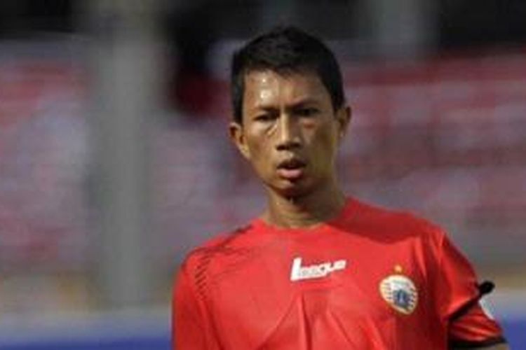 Pemain senior Persija Jakarta, Ismed Sofyan.