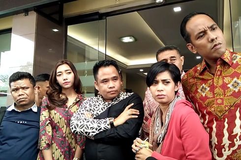 Karen Pooroe Dikonfrontasi dengan Pihak Arya Claproth atas Dugaan Pengeroyokan