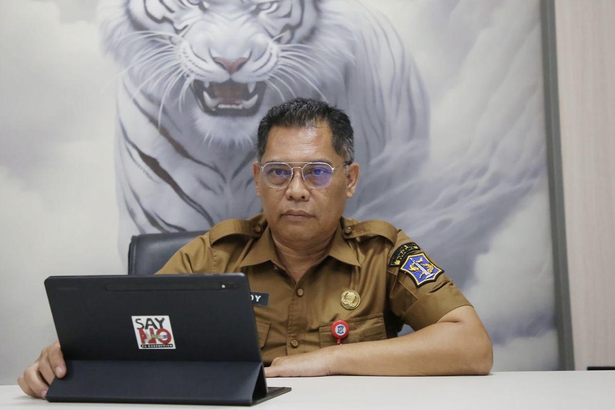Kepala Dinas Kependudukan dan Pencatatan Sipil (Dispendukcapil) Surabaya, Eddy Christijanto, Jumat (26/9/2025).