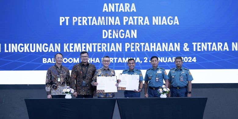 PT Pertamina Patra Niaga (PPN) bersama dengan Unit Organisasi di lingkungan Kementerian Pertahanan (Kemenhan) Republik Indonesia (RI) dan Tentara Nasional Indonesia (TNI) menandatangani Perjanjian Kerja Sama (PKS) Jual Beli Bahan Bakar Minyak (BBM) dan Pelumas Tahun Anggaran (TA) 2024.