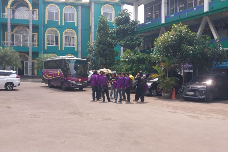 Tiga Bus Disiapkan, Mahasiswa Unpak Bogor Siap Demo ke DPR RI Sore Ini