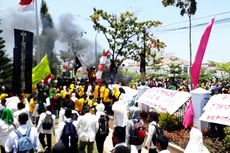 Demo Tolak UU KPK, Mahasiswa Duduki DPRD Palopo