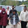 Mensos Risma Serahkan Bantuan untuk Korban TPPO di Manggarai Timur
