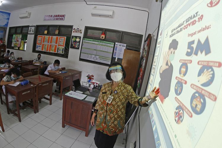 Foto : PPDB DKI Jakarta 2021: Anak Panti hingga Penerima KJP Plus