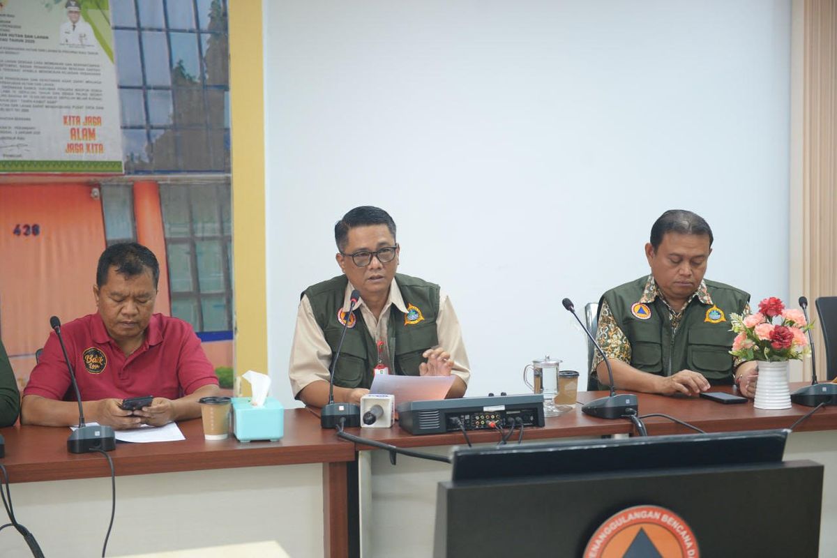 Pemprov Riau cabut status siaga karhutla di Riau.