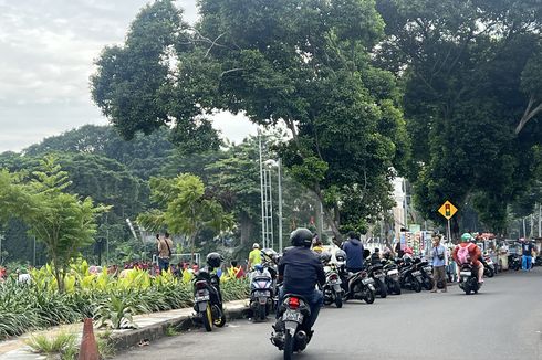 Satpol PP Kota Bogor Imbau PKL Tak Jualan di Trotoar Taman Manunggal