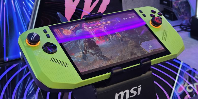 Konsol Handheld MSI Claw A8 di Computex 2025 Taipei