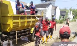 Perkuat Tanggul Dinar Indah, Wali Kota Semarang Instruksikan Penanganan Banjir Serentak di Berbagai Titik