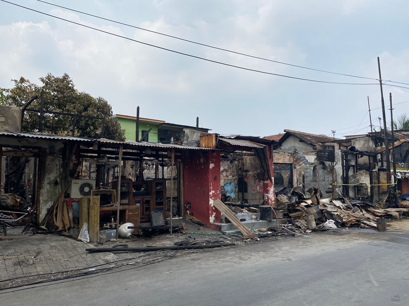 Cerita Satu Keluarga Saling Menyelamatkan saat Kebakaran Ruko di Surabaya