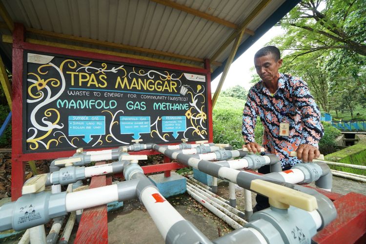 Tempat Pembuangan Akhir Sampah (UPTD TPAS) Manggar di Balikpapan saat ini mampu sampah sampai pada pembuatan sumur gas methana dan penambahan jaringan pipa gas tersebut. Hasilnya, warga jadi hemat memasak tanpa elpiji.