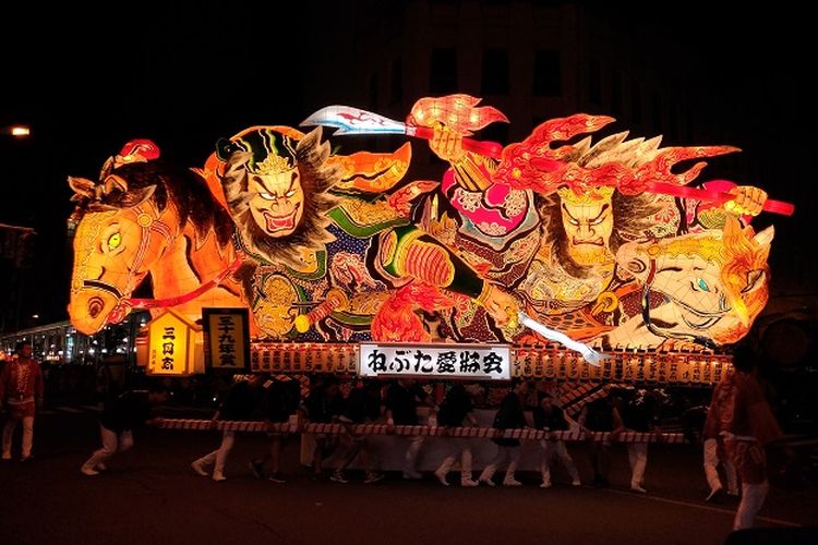 Festival Aomori Nebuta yang diselenggarakan di Prefektur Aomori, Jepang.