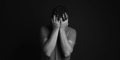 6 Cara Mendampingi Orang yang Mengalami Tekanan Mental dalam Perspektif Islam