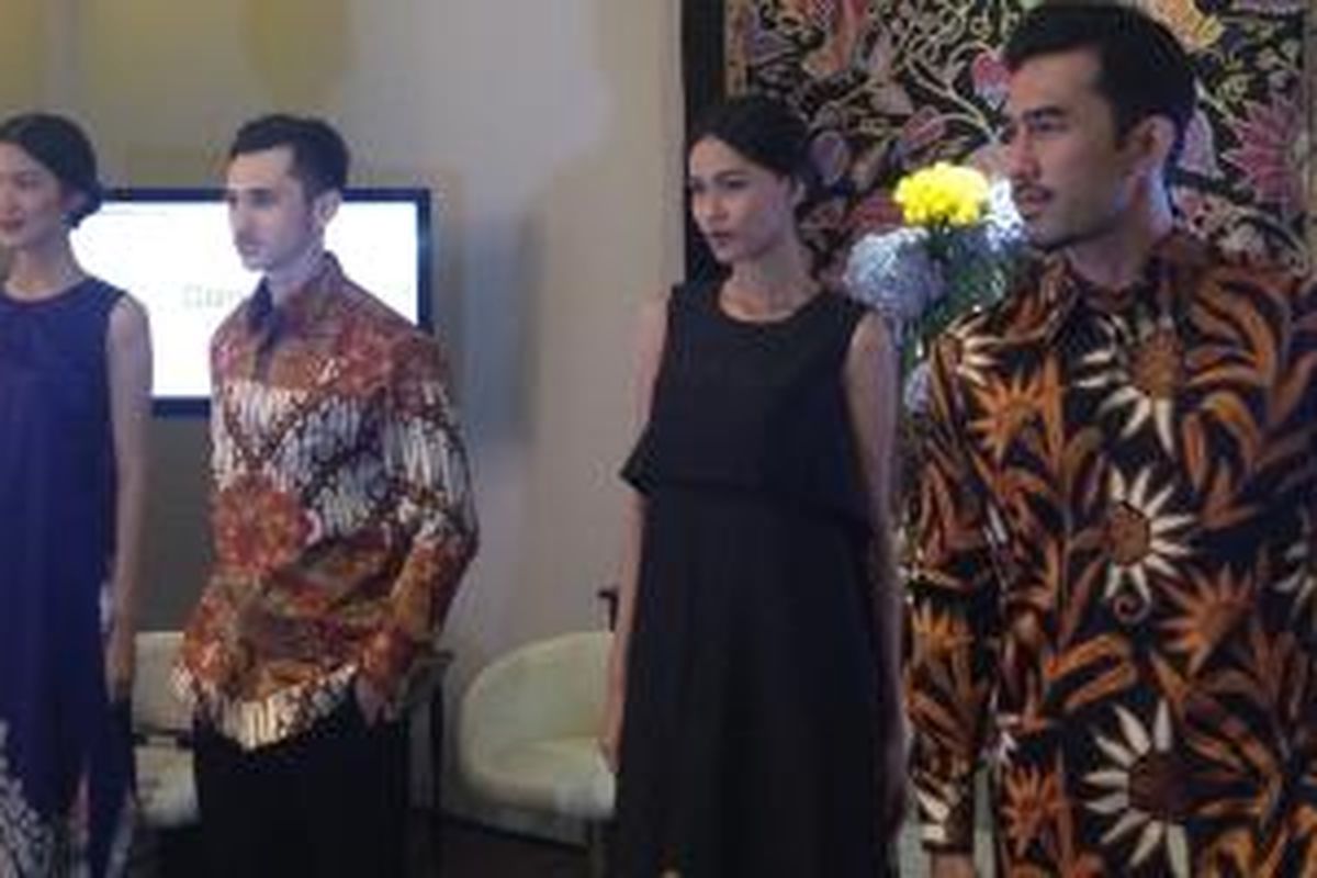 Koleksi batik terbaru Iwan TIrta Private Collection