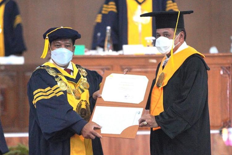 Penganugerahan gelar doktor honoris causa kepada Nurdin Halid