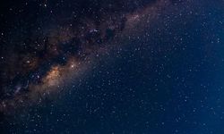 Fenomena “Milky Way” di Bali Ingatkan Masyarakat untuk Menjaga dan Berterima Kasih kepada Alam
