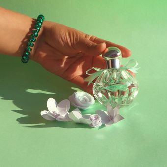Ilustrasi parfum, parfum viral. 