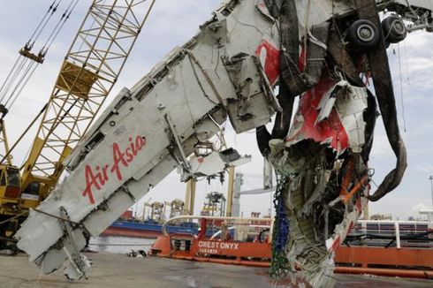 28 Desember 2014, Air Asia QZ8501 Hilang dan Jatuh di Selat Karimata