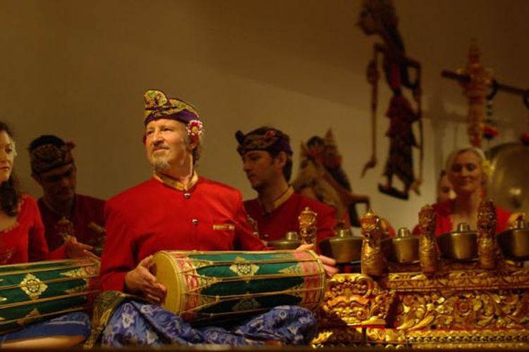 Lila Cita dengan pemain campuran warga dunia merupakan salah satu kelompok gamelan Bali terbaik di Inggris. 