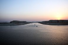 Ada Kapal Terjebak Lagi di Terusan Suez