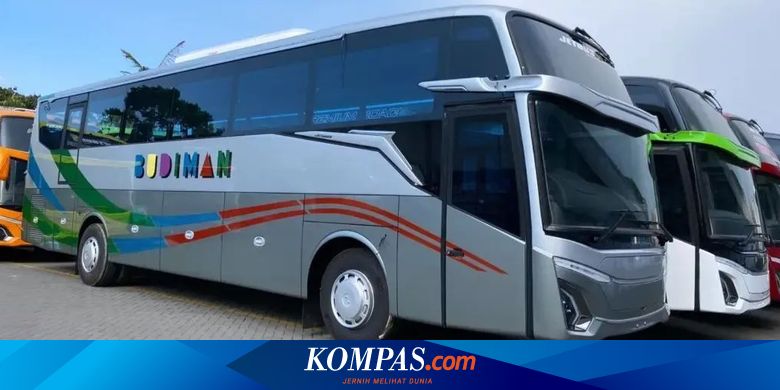 Автобус Adiputro Jetbus