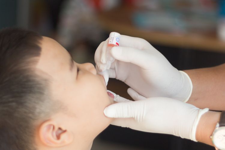 Ilustrasi vaksin polio oral