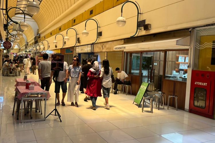 Blok M Sepi Menjelang Lebaran, Pengunjung Restoran Viral “Berasa VIP”