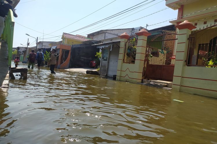 Kampung Tambak Lorok, Kota Semarang, Jawa Tengah tergenang rob lagi