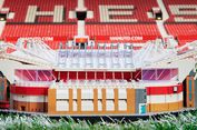Kreasi Stadion Old Trafford Manchester United dari 3.898 Lego