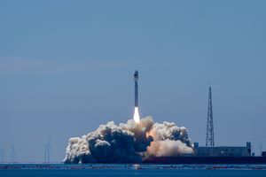 Satelit Lampung-1 Meluncur ke Orbit, Hasil Kerja Sama China-Indonesia
