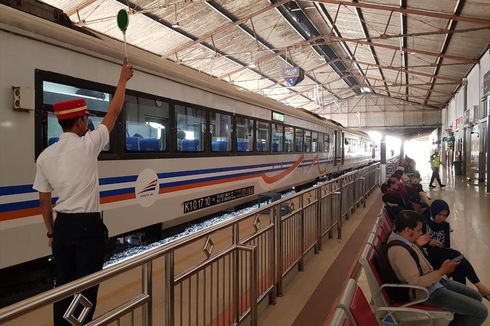 Dampak Listrik Mati, Kedatangan Kereta di Stasiun Madiun Terlambat hingga 6,5 Jam