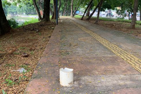 Tak Hanya Lampu, Bangku Taman dan Pembatas Jalan di Kelapa Gading Juga Dicuri