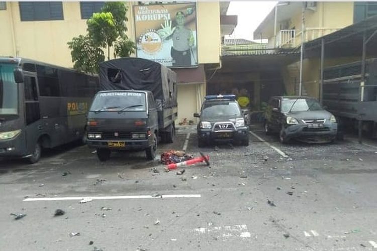 Situasi terkini usai peledakan bom bunuh diri di halaman Polrestabes Medan, Rabu (13/11/2019).