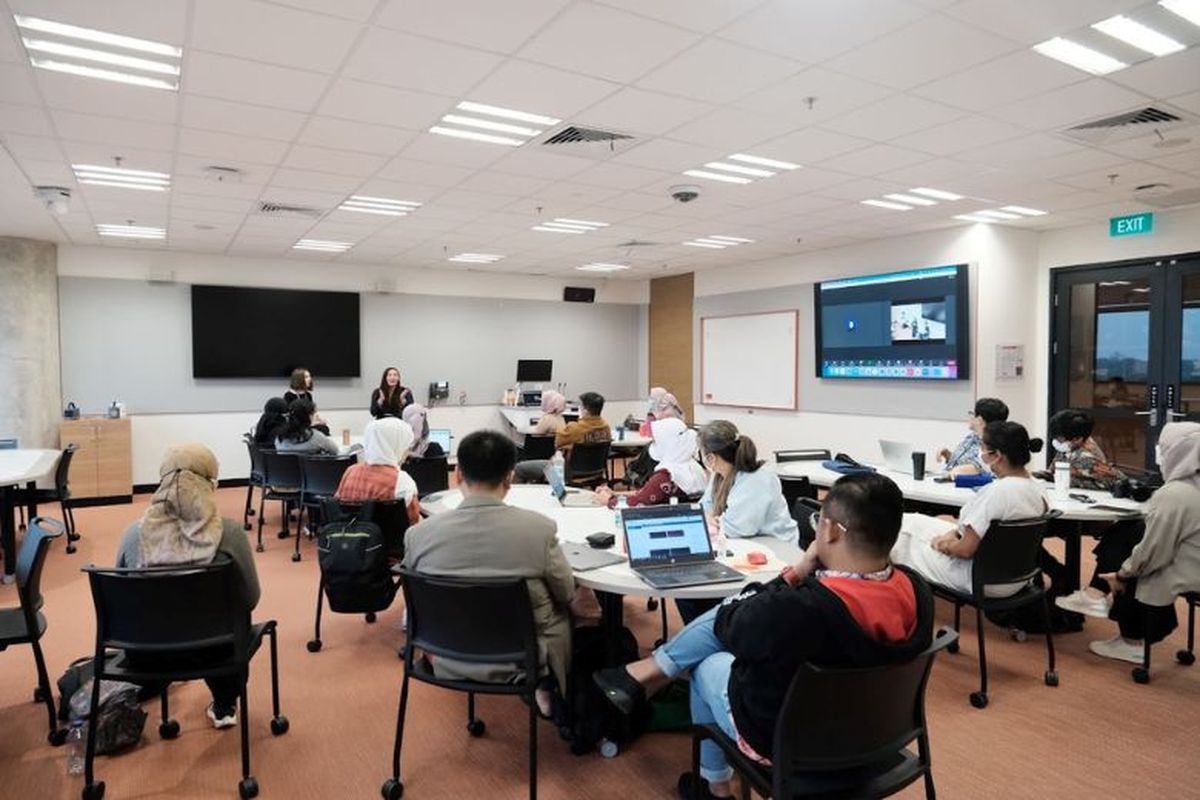 Kegiatan belajar mengajar di Monash University Indonesia 