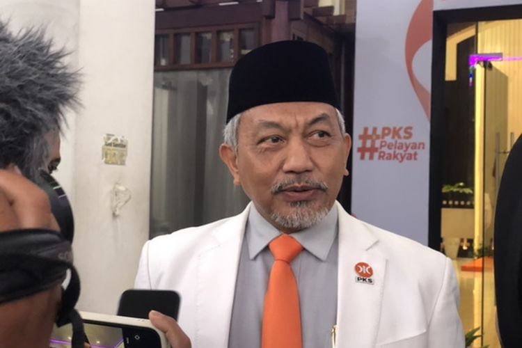 Presiden PKS Ahmad Syaikhu ditemui di kantor DPP PKS, Pasar Minggu, Jakarta Selatan, Jumat (20/1/2023). 