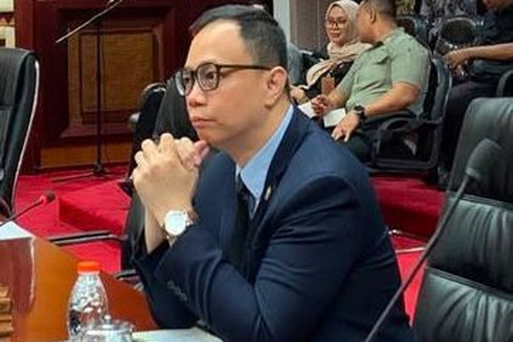 DPRD Surabaya Usul Parkir Tepi Jalan Gratis, Potensi Dongkrak PAD hingga Rp 400 Miliar