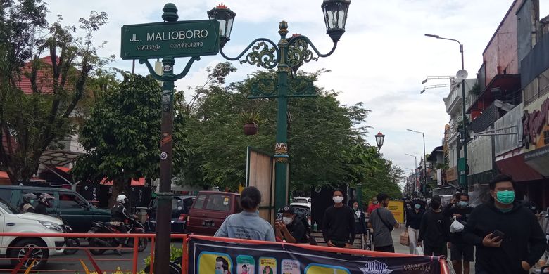 Terpal Dibuka Pelang Malioboro Kembali Jadi Objek Swafoto Wisatawan