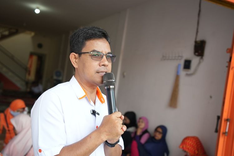 Ketua Dewan Pimpinan Daerah (DPD) Partai Keadilan Sejahtera (PKS) Kota Bandung, Ahmad Rahmat Purnama