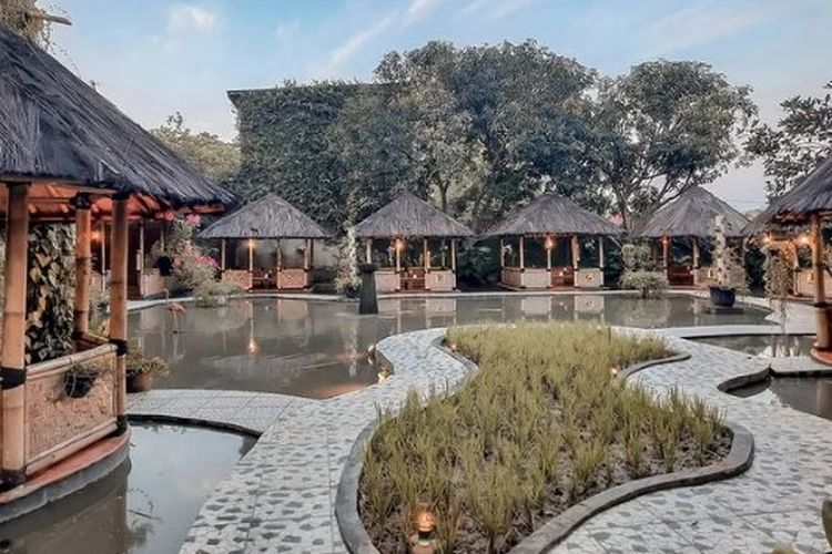 Foto : 8 Tempat Makan Saung Lesehan di Bekasi