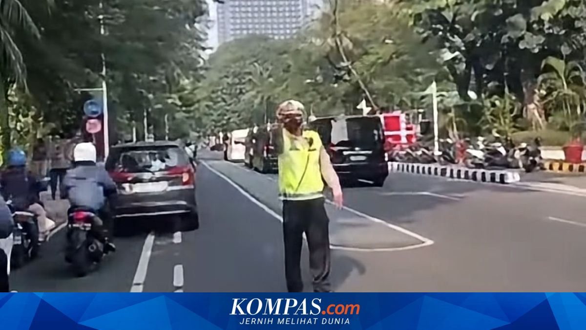 Duduk Perkara Polisi Diduga Pukul Mobil Ambulans Saat Kawal Iring-iringan PM Singapura