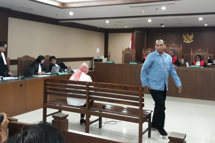 Petugas keamanan Rumah Sakit Siloam Semanggi, Charli Paris Hutagaol sebagai saksi di Pengadilan Tindak Pidana Korupsi Jakarta, Senin (28/1/2019). 