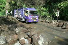 Lereng Merbabu Longsor, Jalur Solo-Selo-Borobudur Putus 5 Jam