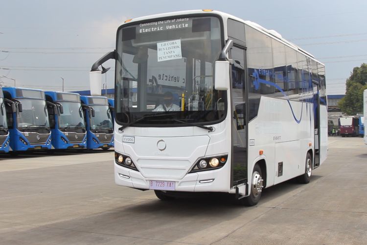 Bus listrik medium Inka E-Inobus